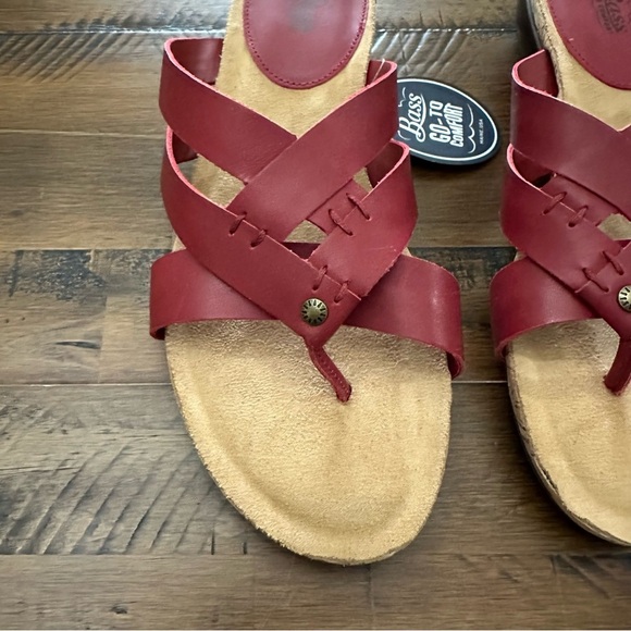G.H. Bass & Co. Women’s NWT Red Leather Strappy Sandals Size 9 M - Picture 2 of 5